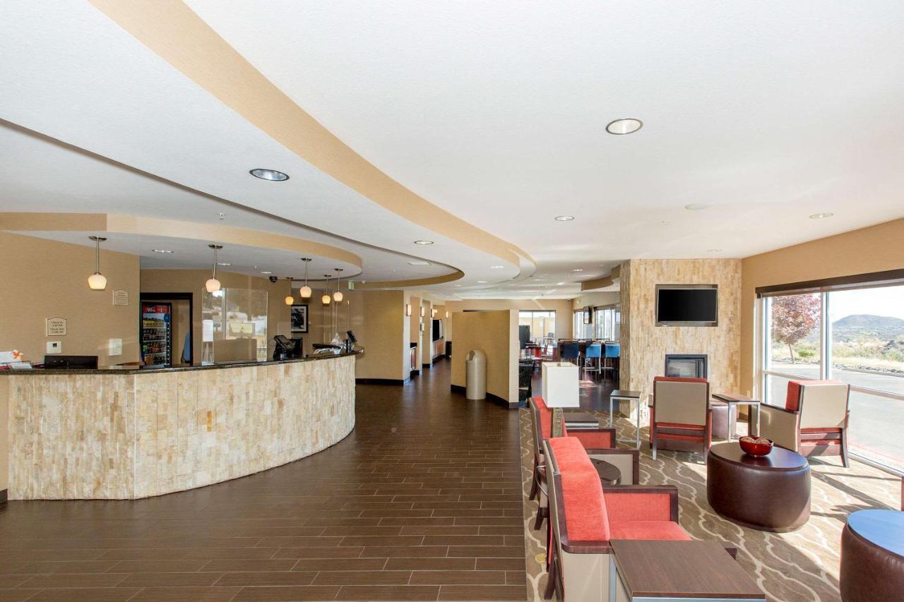 Comfort Suites Прескотт-Вэлли Экстерьер фото