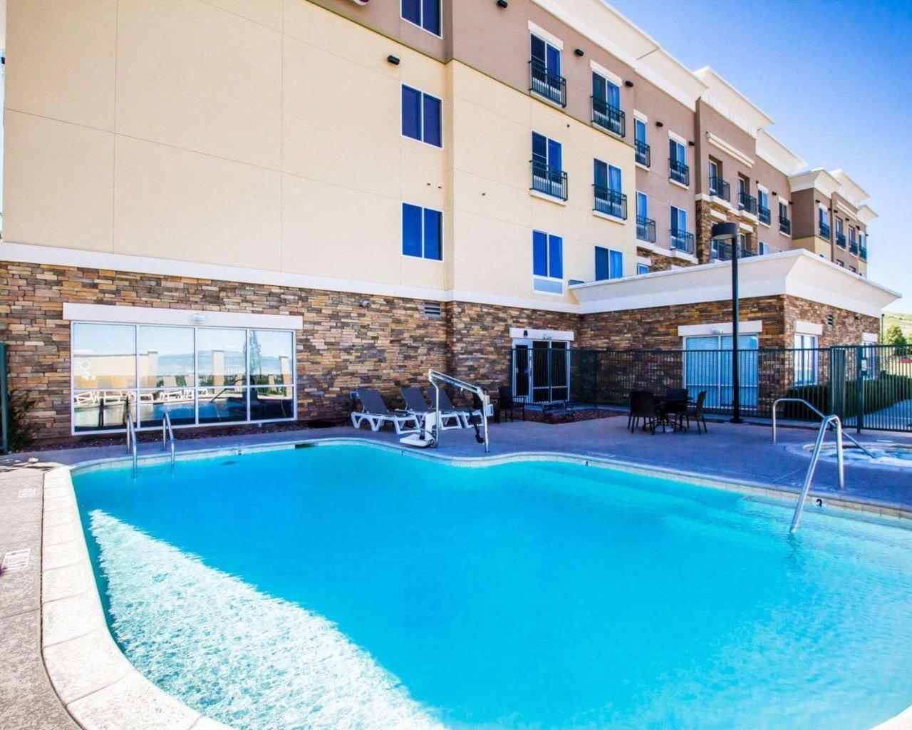 Comfort Suites Прескотт-Вэлли Экстерьер фото